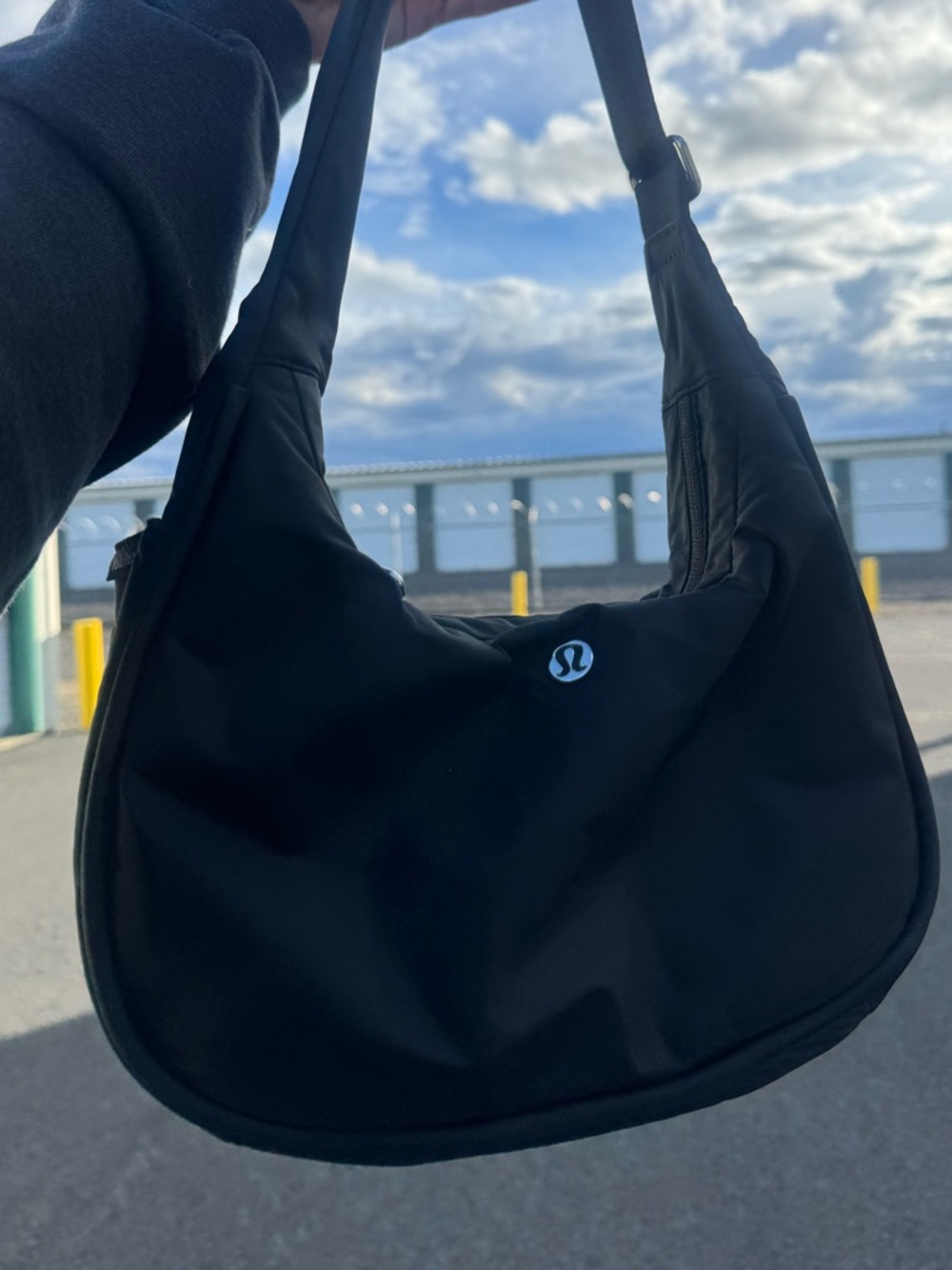 Lululemon Black 4L Shoulder Bag